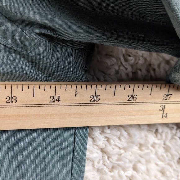 Van Heusen* Men's Long Sleeve Button Down Curved Hem Chest Pocket Shirt~ Large - Picture 8 of 10